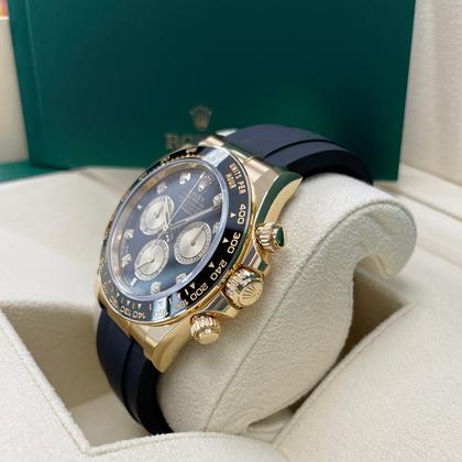 Rolex Daytona UNWORN Daytona 126518 Yellow Gold 40mm Black Diamond Dial Black Oysterflex Rubber - Image 4