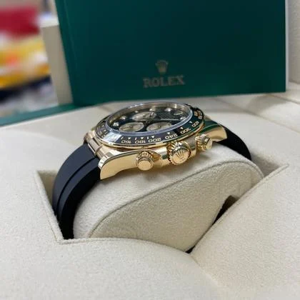 Rolex Daytona UNWORN Daytona 126518 Yellow Gold 40mm Black Diamond Dial Black Oysterflex Rubber - Image 7