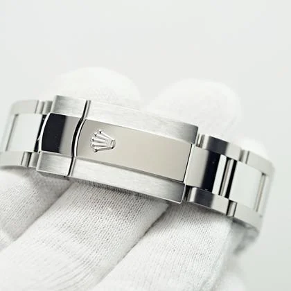 Rolex Datejust 41 2025 NEW Fluted Wimbledon Oyster 126334 Slate Green Roman Dial - Image 9