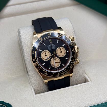 Rolex Daytona NEW 2025 Black and Gold Counter Rings Dial Oyster-Flex Bracelet - Image 6