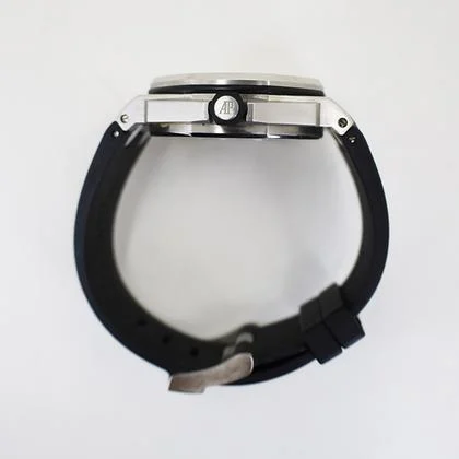 Audemars Piguet Royal Oak Offshore Diver 42mm Stainless Steel Black Dial - Image 3