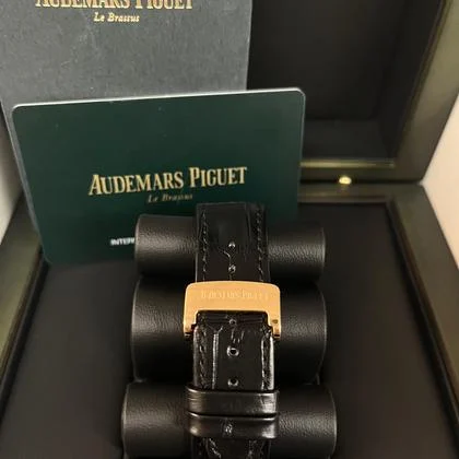 Audemars Piguet Royal Oak Selfwinding Date 41mm Rose Gold Black Dial Black Leather 15500OR - Image 8