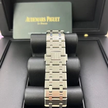 Audemars Piguet Royal Oak Chronograph 41mm Stainless Steel Blue Dial Silver Sub-dials - Image 2