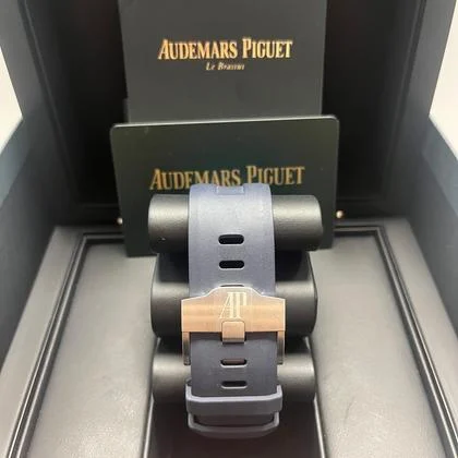 Audemars Piguet Royal Oak Offshore Diver (15720ST.OO.A009CA.01) - Image 4