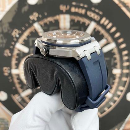 Audemars Piguet Royal Oak Offshore Diver Blue Dial 15720ST.OO.A027CA.01 - Image 4