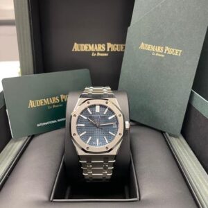 Audemars Piguet Royal Oak Selfwinding UNWORN Royal Oak Selfwinding Blue Dial 41mm 15510ST.OO.1320ST.06 Stainless Steel Full Set Unworn Complete Box & Papers