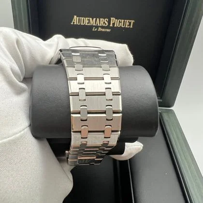 Audemars Piguet Royal Oak Selfwinding 15510 Selfwinding Blue Dial 41mm 2022 - Image 2