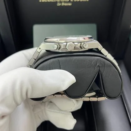 Audemars Piguet Royal Oak Chronograph Stainless Steel Black Dial White Sub-Dials 26331st - Image 4