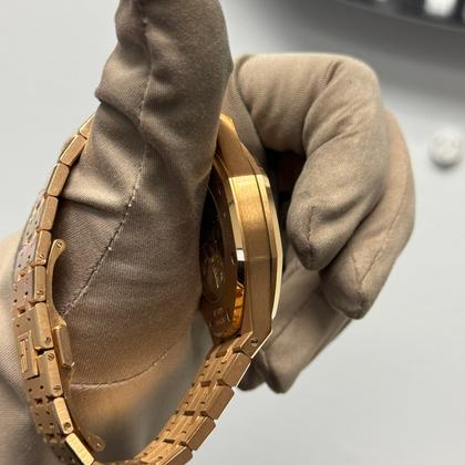 Audemars Piguet Royal Oak Selfwinding 15400or.oo.1220or.01 - Image 4