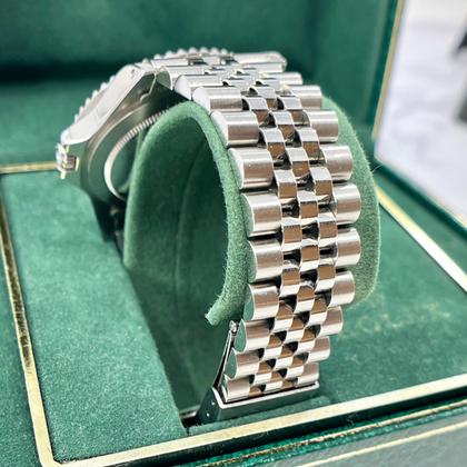 Rolex GMT-Master Pepsi Jubilee Steel Bracelet Year 1984 Orange Patina | FULL SET MINT - Image 6