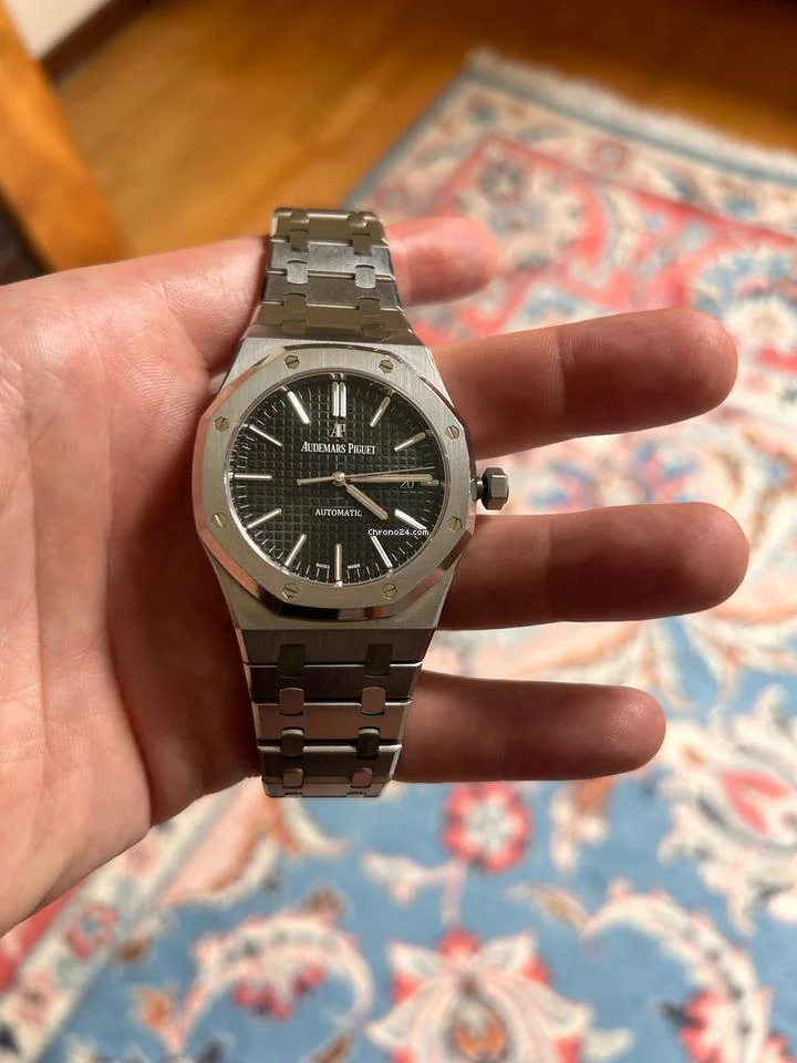 Audemars Piguet Royal Oak Selfwinding Full Set with Original Box and Papers - Image 3