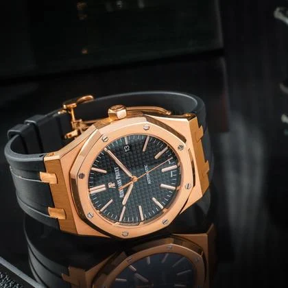 Audemars Piguet Royal Oak Selfwinding 15400or.oo.d002cr.01 Automatic 18k Gold 41mm Box & Papers - Image 5