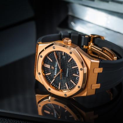 Audemars Piguet Royal Oak Selfwinding 15400or.oo.d002cr.01 Automatic 18k Gold 41mm Box & Papers - Image 6