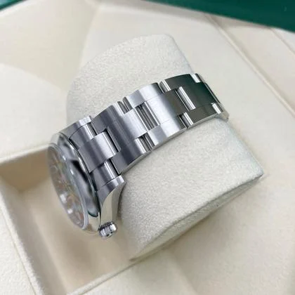 Rolex Oyster Perpetual 31 NEW Oyster Perpetual 31mm 277200 Turquoise Celebration Dial Smooth Bezel Oyster Bracelet - Image 4