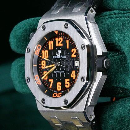 Audemars Piguet Royal Oak Offshore Diver MINT COMPLETE SET Royal Oak Offshore Diver Scuba Orange 42MM Black Orange Dial 15701ST - Image 11