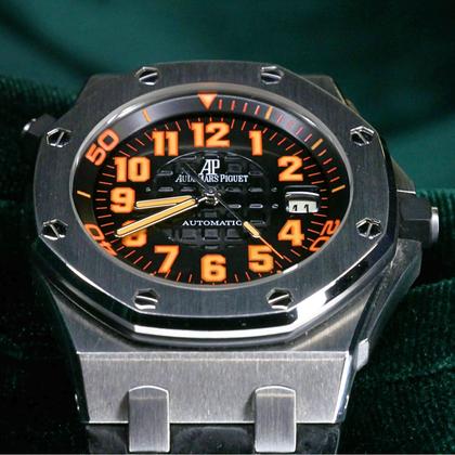 Audemars Piguet Royal Oak Offshore Diver MINT COMPLETE SET Royal Oak Offshore Diver Scuba Orange 42MM Black Orange Dial 15701ST - Image 7