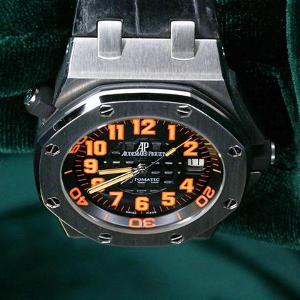 Audemars Piguet Royal Oak Offshore Diver MINT COMPLETE SET Royal Oak Offshore Diver Scuba Orange 42MM Black Orange Dial 15701ST - Image 10