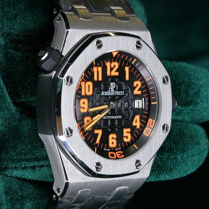 Audemars Piguet Royal Oak Offshore Diver MINT COMPLETE SET Royal Oak Offshore Diver Scuba Orange 42MM Black Orange Dial 15701ST - Image 12