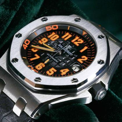 Audemars Piguet Royal Oak Offshore Diver MINT COMPLETE SET Royal Oak Offshore Diver Scuba Orange 42MM Black Orange Dial 15701ST - Image 6