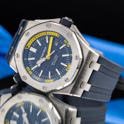 Audemars Piguet Royal Oak Offshore Diver Blue/Yellow 42mm 15710ST.OO.A027CA.01 Full Set - Image 4