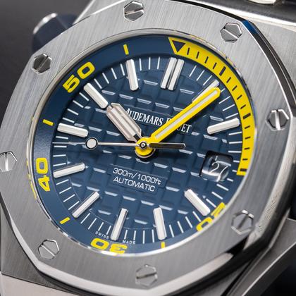 Audemars Piguet Royal Oak Offshore Diver Blue/Yellow 42mm 15710ST.OO.A027CA.01 Full Set - Image 14