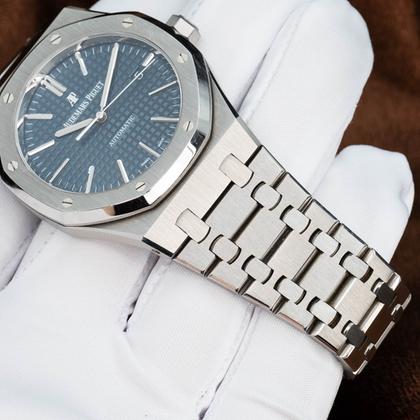 Audemars Piguet Royal Oak Selfwinding 15400ST.OO.1220ST.03 - Image 7