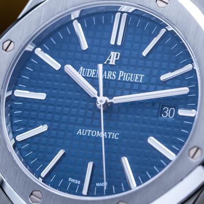 Audemars Piguet Royal Oak Selfwinding 41mm Blue Dial Stainless Steel AP 15400ST - Complete Set - Image 4