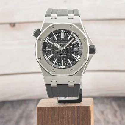 Audemars Piguet Royal Oak Offshore Diver 15703ST.OO.A002CA.01