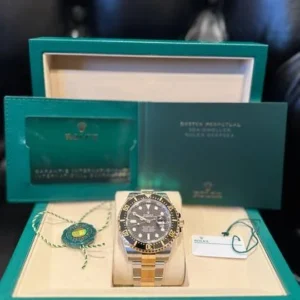 Rolex Sea-Dweller 43mm Ref. 126600 Mint Unworn,2025 Full Set