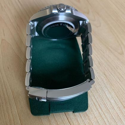 Rolex Sea-Dweller 126600 – 2024 – Full Set – Unworn - Image 5