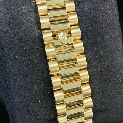 Rolex Day-Date 36 Like NEW V serial Day-Date "President" Yellow Gold Champagne Diamond Dial 118238 FULL SET - Image 4
