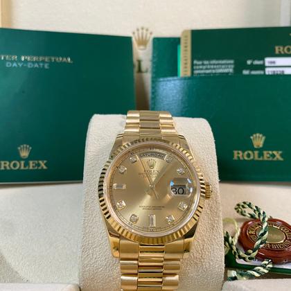 Rolex Day-Date 36 Like NEW V serial Day-Date "President" Yellow Gold Champagne Diamond Dial 118238 FULL SET