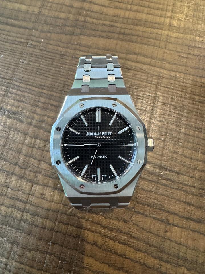 Audemars Piguet Royal Oak Selfwinding Full set inc original box travel box all papers. 1 owner - Image 2