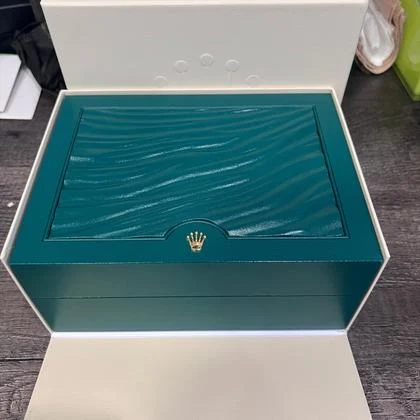 Rolex Sea-Dweller Deepsea 136660 D-Blue (2021) - Image 4