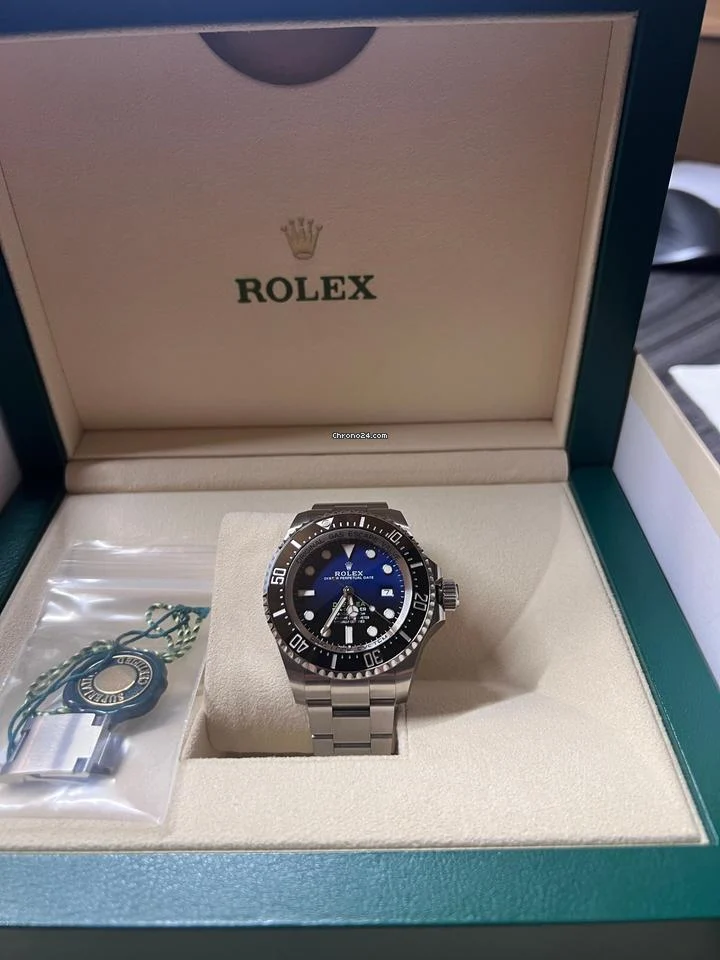 Rolex Sea-Dweller Deepsea 136660 D-Blue (2021) - Image 3