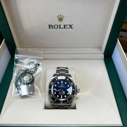 Rolex Sea-Dweller Deepsea 136660 D-Blue (2021) - Image 9