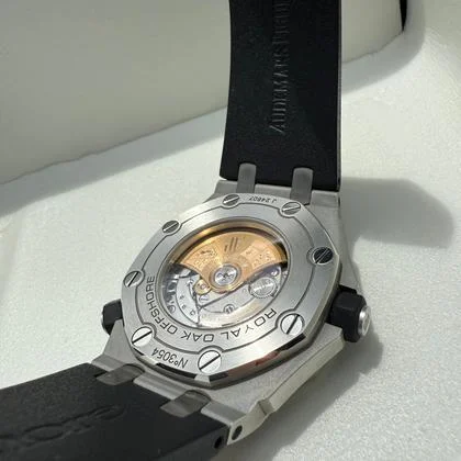 Audemars Piguet Royal Oak Offshore Diver Full Set Excellent Condition - Image 8