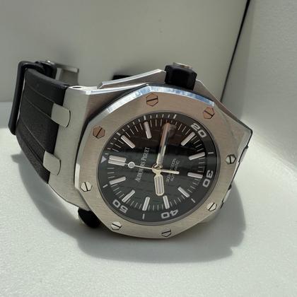 Audemars Piguet Royal Oak Offshore Diver Full Set Excellent Condition - Image 13
