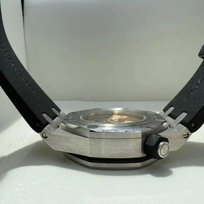 Audemars Piguet Royal Oak Offshore Diver Full Set Excellent Condition - Image 17