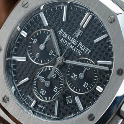Audemars Piguet Royal Oak Chronograph 26320ST Black Dial 41mm Mint Condition Complete Set - Image 12