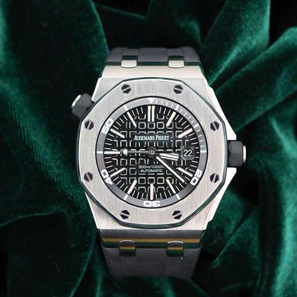 Audemars Piguet Royal Oak Offshore Diver MINT COMPLETE SET Royal Oak Offshore Diver Black Dial Stainless Steel 15703ST - Image 4