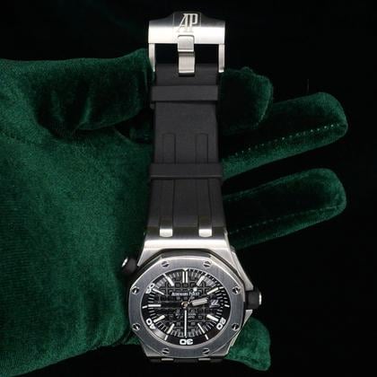 Audemars Piguet Royal Oak Offshore Diver MINT COMPLETE SET Royal Oak Offshore Diver Black Dial Stainless Steel 15703ST - Image 6