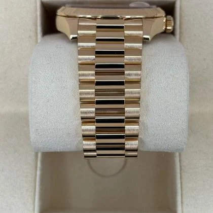 Rolex Day-Date 40 2020 Day-Date 40mm 228238 Presidential 18kt Yellow Gold Champagne Dial - Image 10