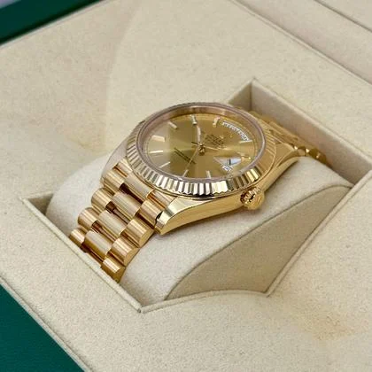 Rolex Day-Date 40 2020 Day-Date 40mm 228238 Presidential 18kt Yellow Gold Champagne Dial - Image 8