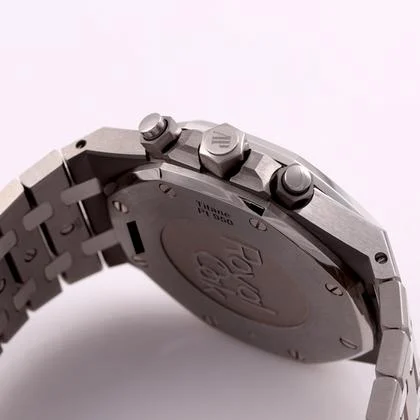 Audemars Piguet Royal Oak Chronograph 41mm Titanium/Platinum Gray/Blue 500 Pieces 26331IP - Image 3