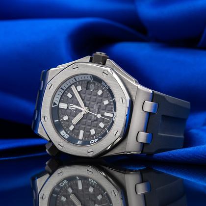 Audemars Piguet Royal Oak Offshore Diver 2024 Royal Oak Offshore Diver-Grey Dial with Quick Change Strap System includes 2 straps - Image 2