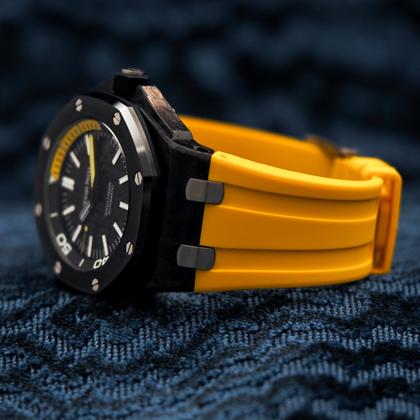 Audemars Piguet Royal Oak Offshore Diver 42 mm Full Set Crushed Carbon 15706AU.00.A002CA.01 - Image 2