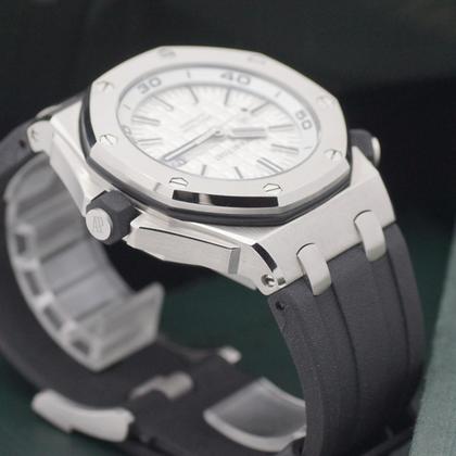 Audemars Piguet Royal Oak Offshore Diver 15710ST Full Set 2016 LC EU - Image 6