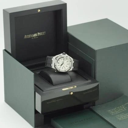 Audemars Piguet Royal Oak Offshore Diver 15710ST Full Set 2016 LC EU - Image 15