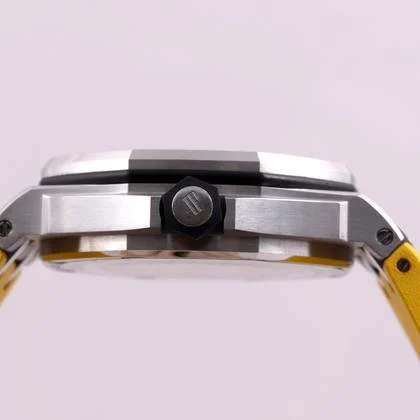 Audemars Piguet Royal Oak Offshore Diver Yellow Rubber 42mm Box/Papers 15710ST - Image 3